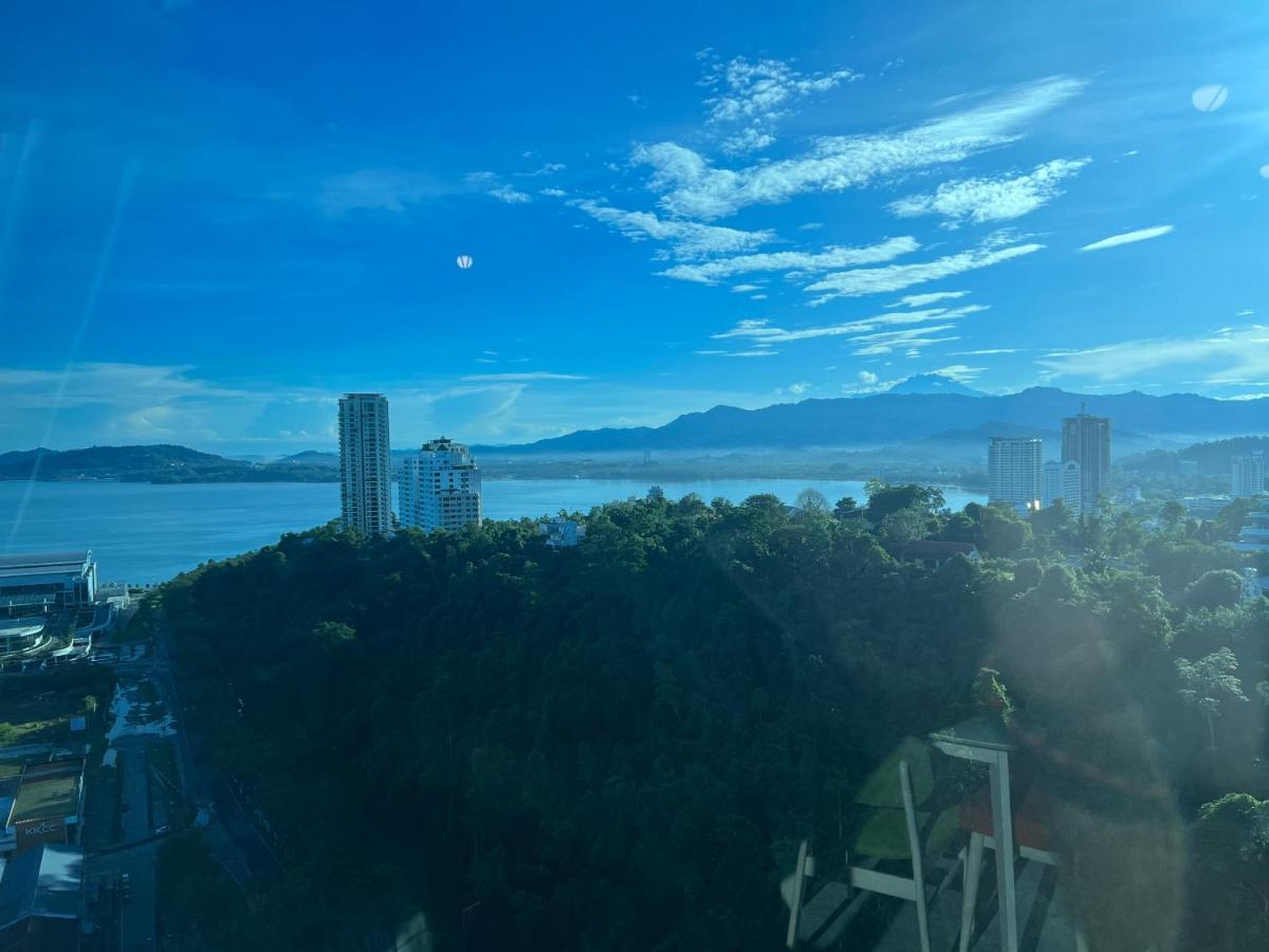Tk Homestay - Sea View And Mount Kinabalu View Kota Kinabalu Exteriör bild